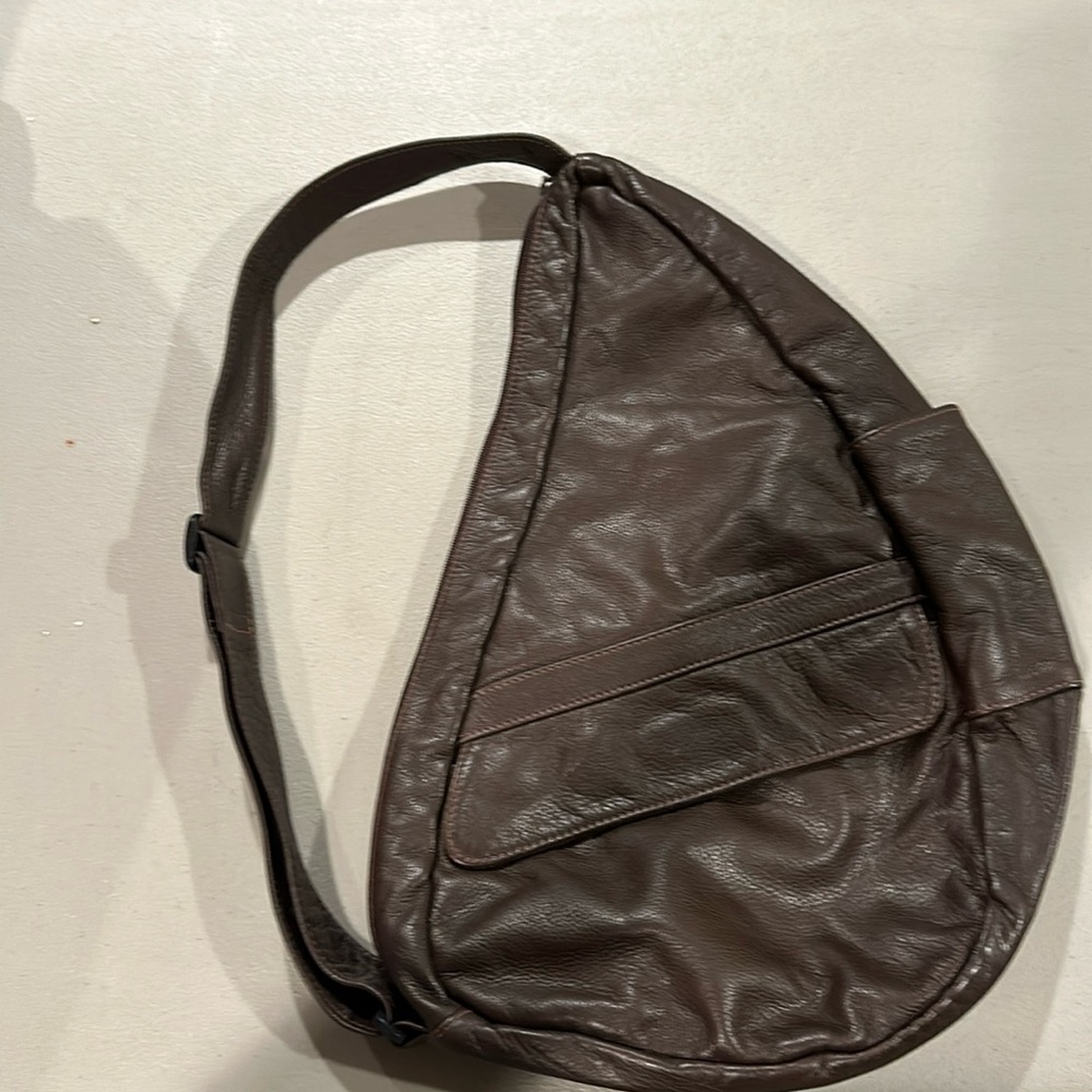 Ameribag brown Leather purse. Maybe used 1 time